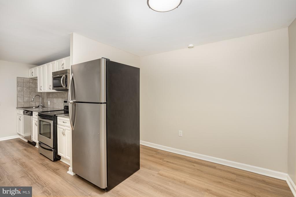 917 COLUMBIA AVENUE 217