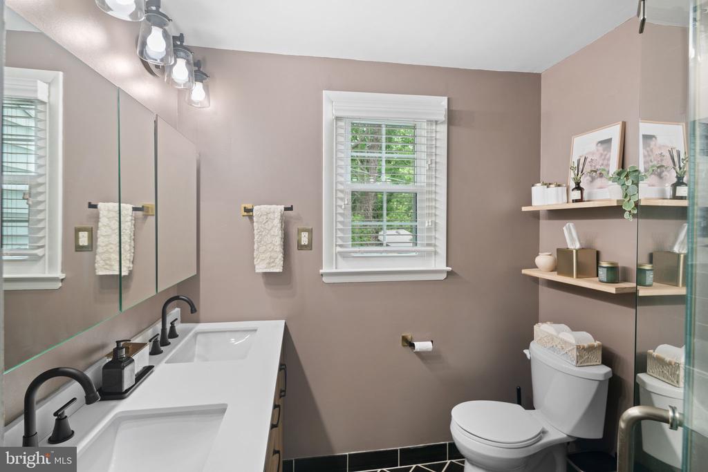4 Balsam Pl