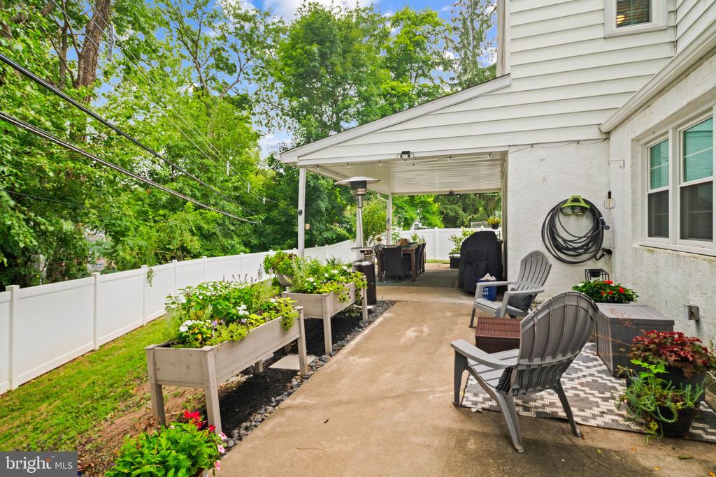 4 Balsam Pl