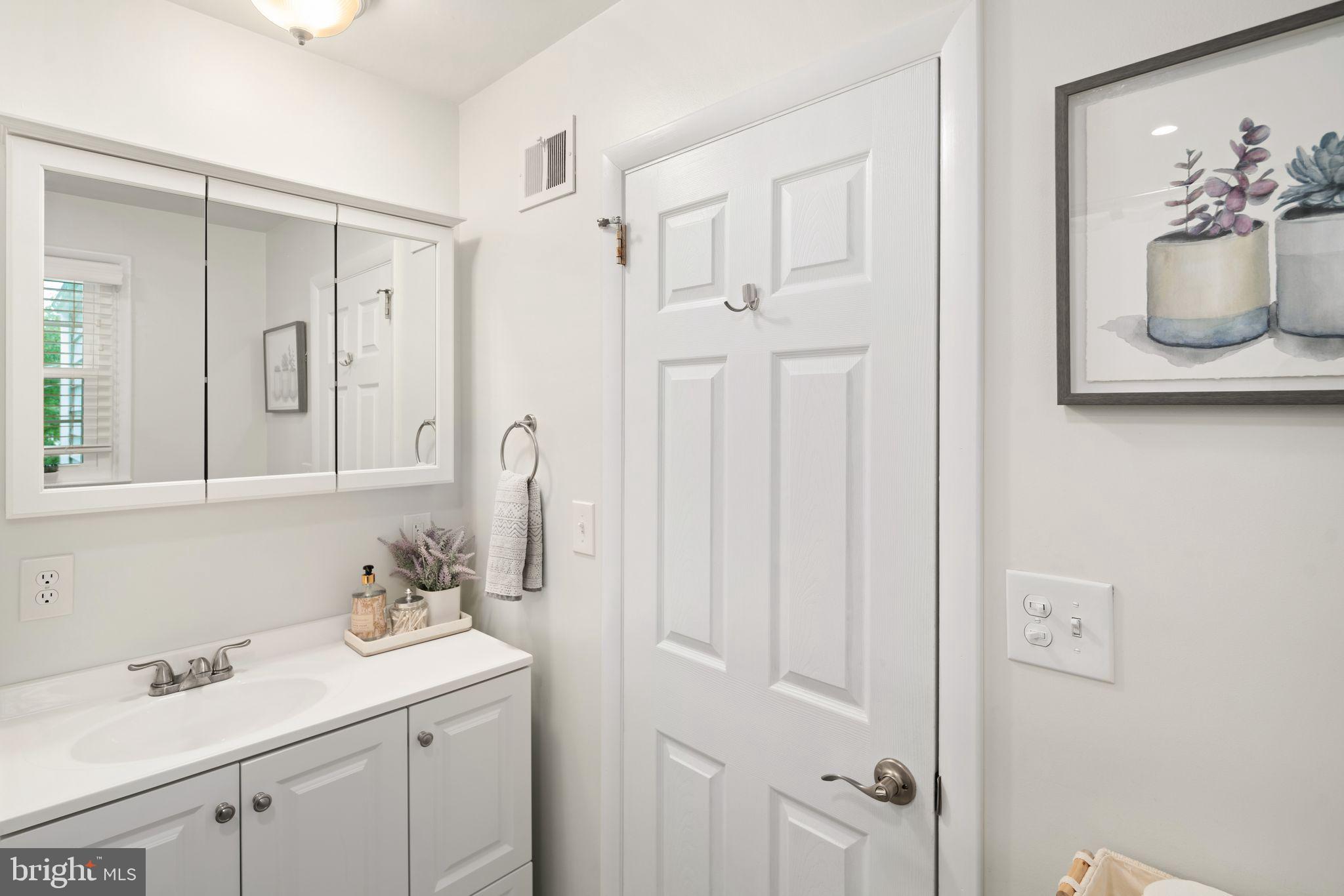 4 Balsam Pl