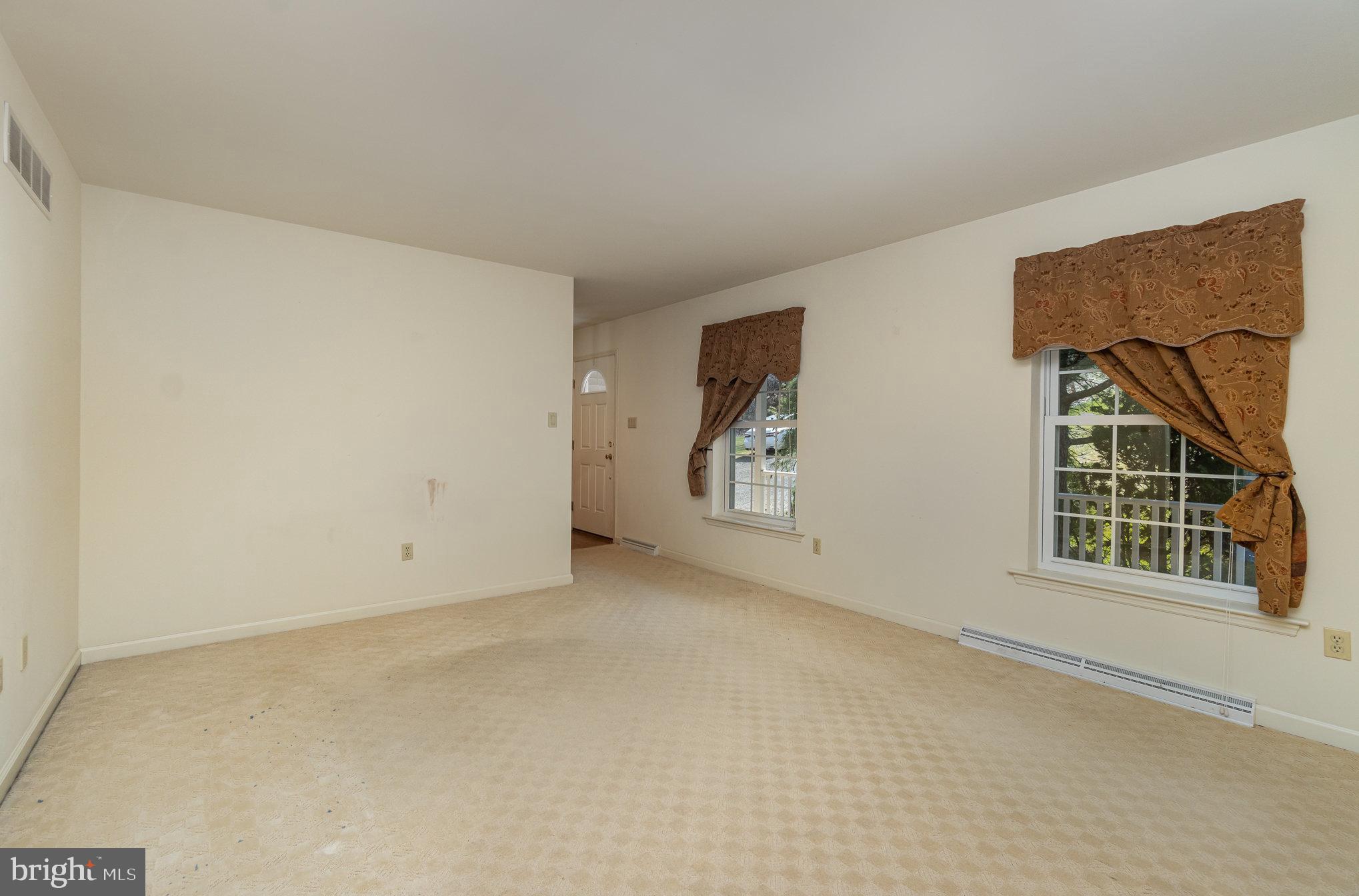 271 Ridge Rd