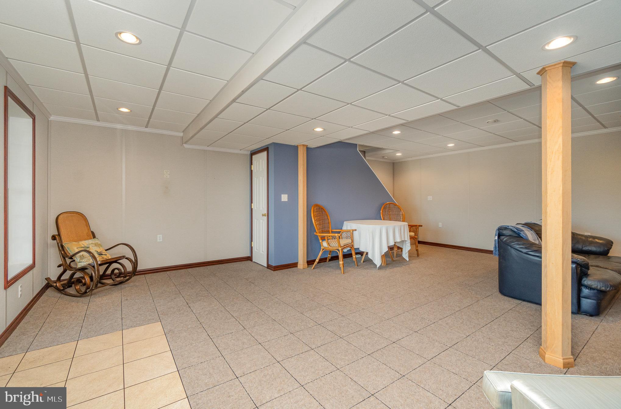 271 Ridge Rd