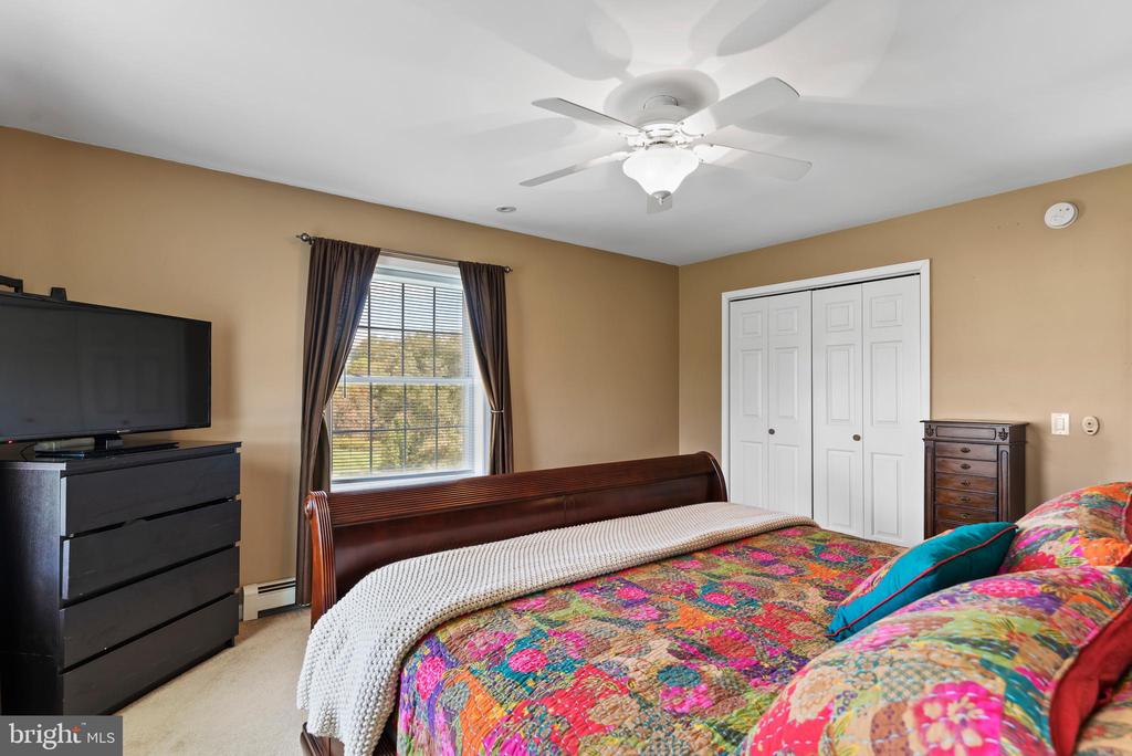 311 Lakeside Dr