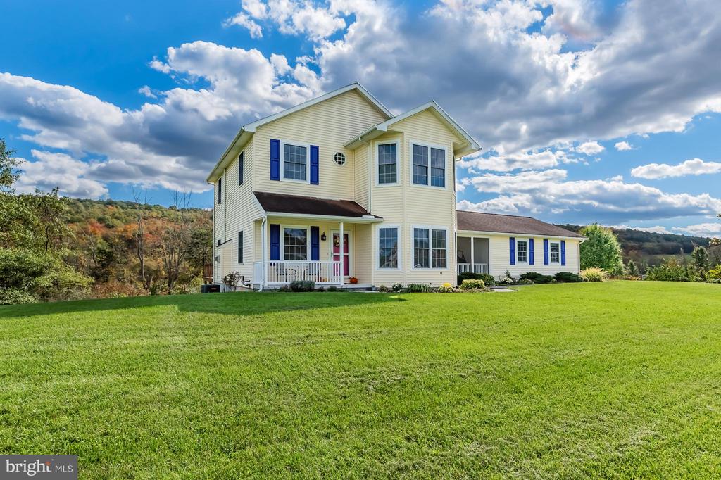 311 Lakeside Dr
