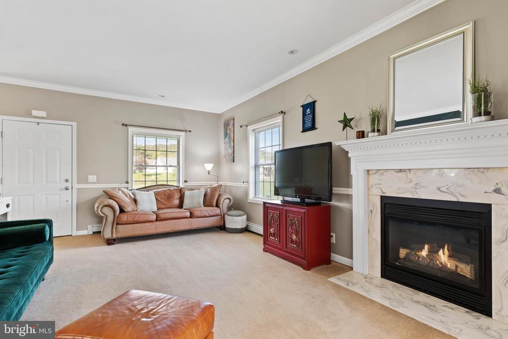 311 Lakeside Dr