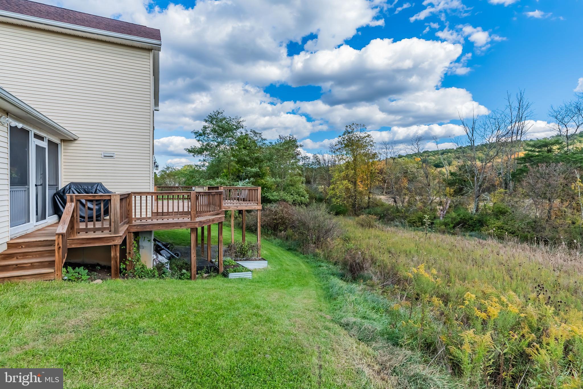 311 Lakeside Dr