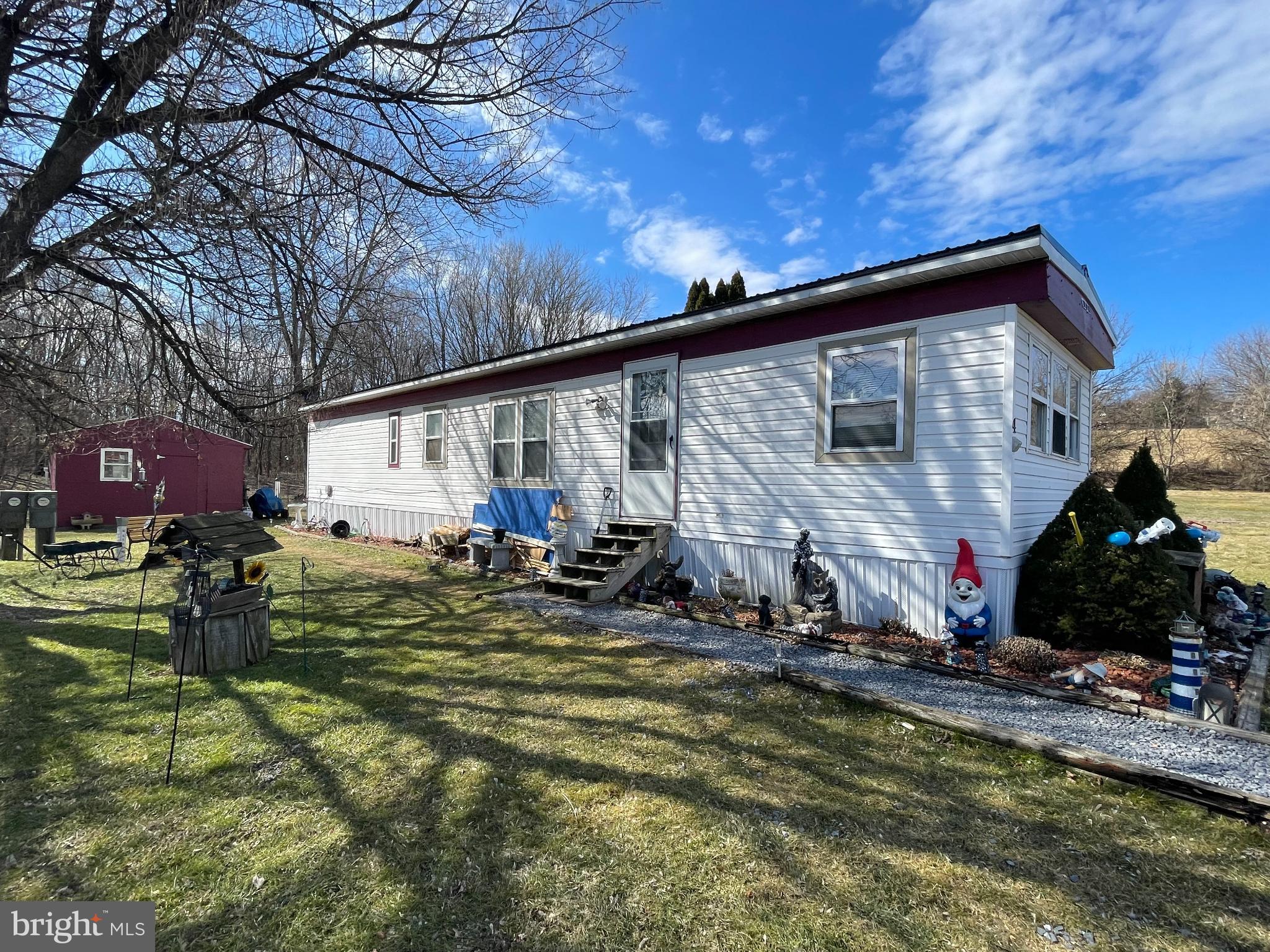4 OXFORD DRIVE