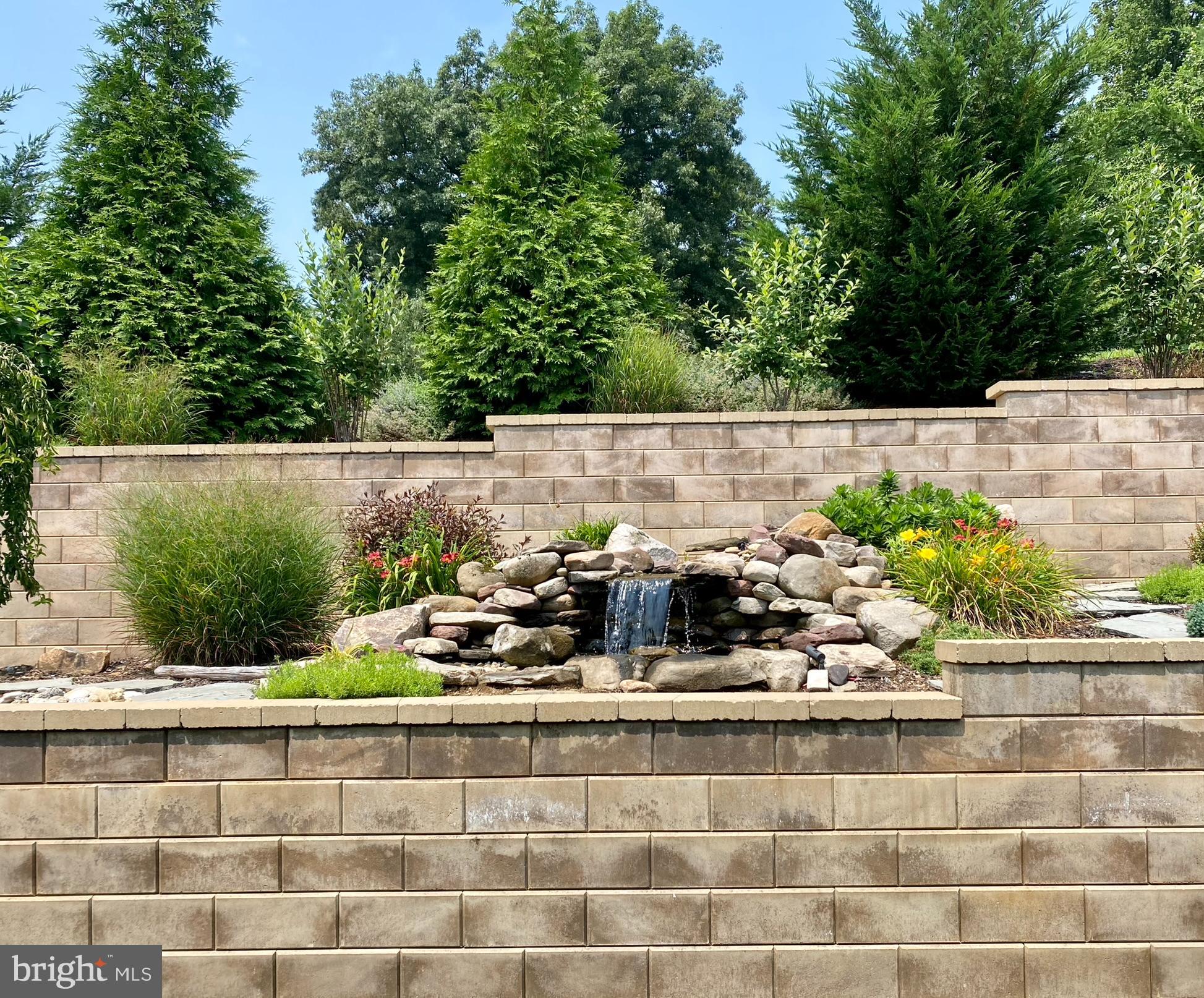 414 Chestnut Way