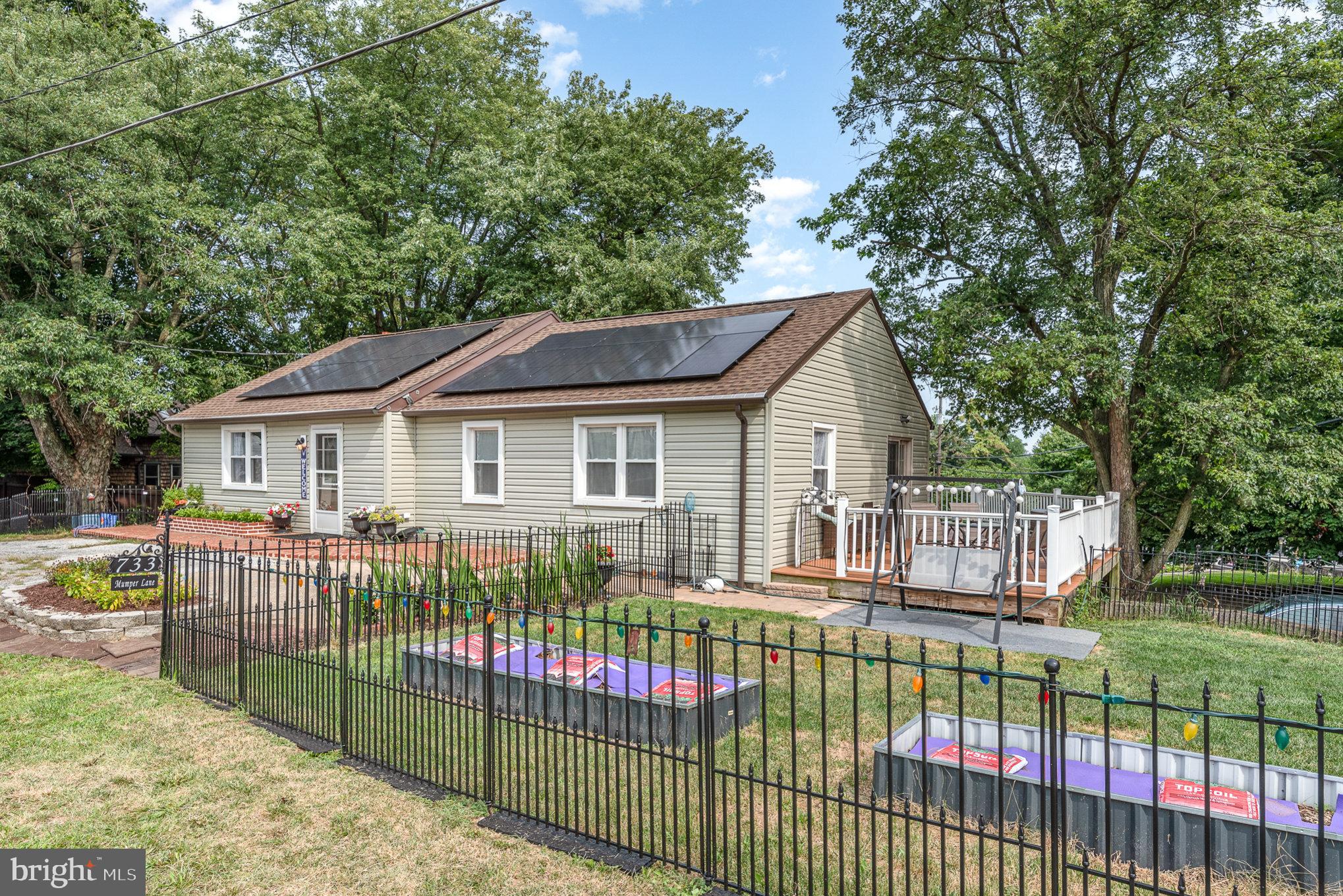 733-735 Mumper Ln