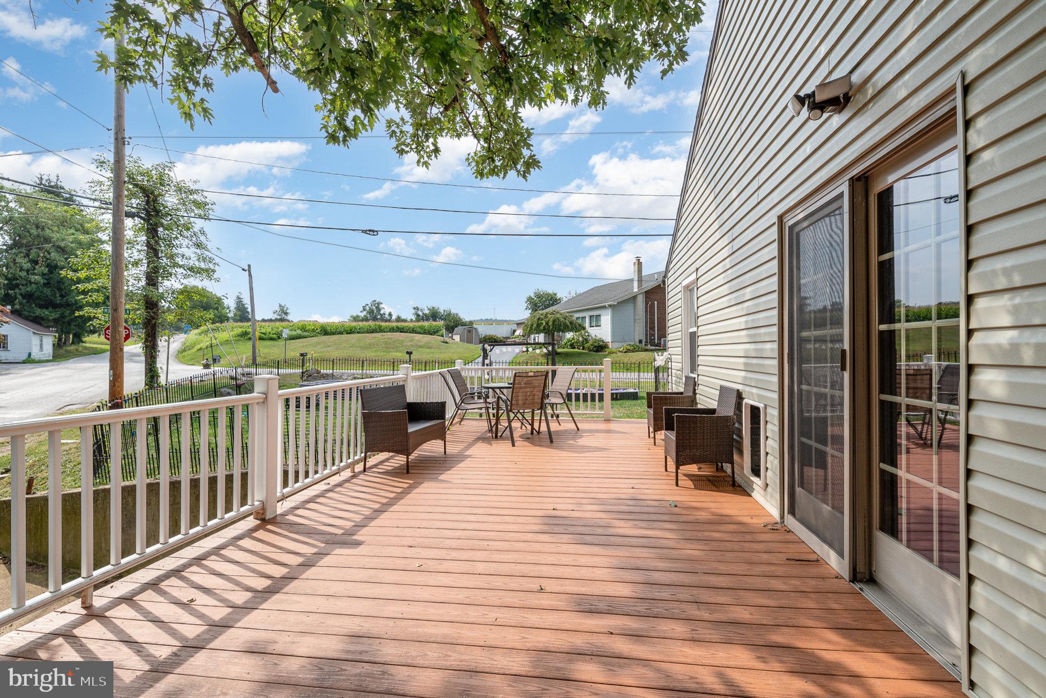 733-735 Mumper Ln