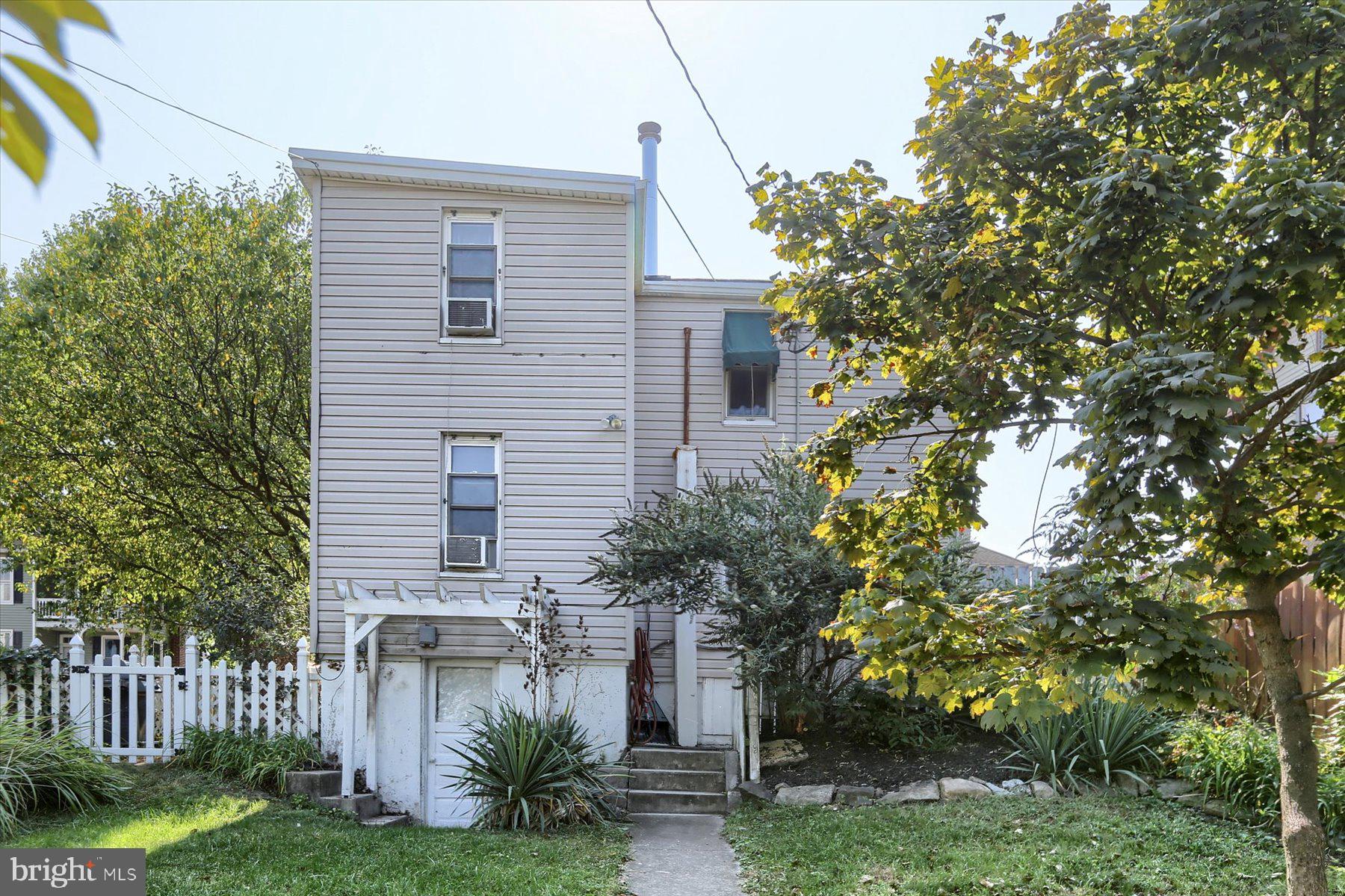 92 N 2nd St