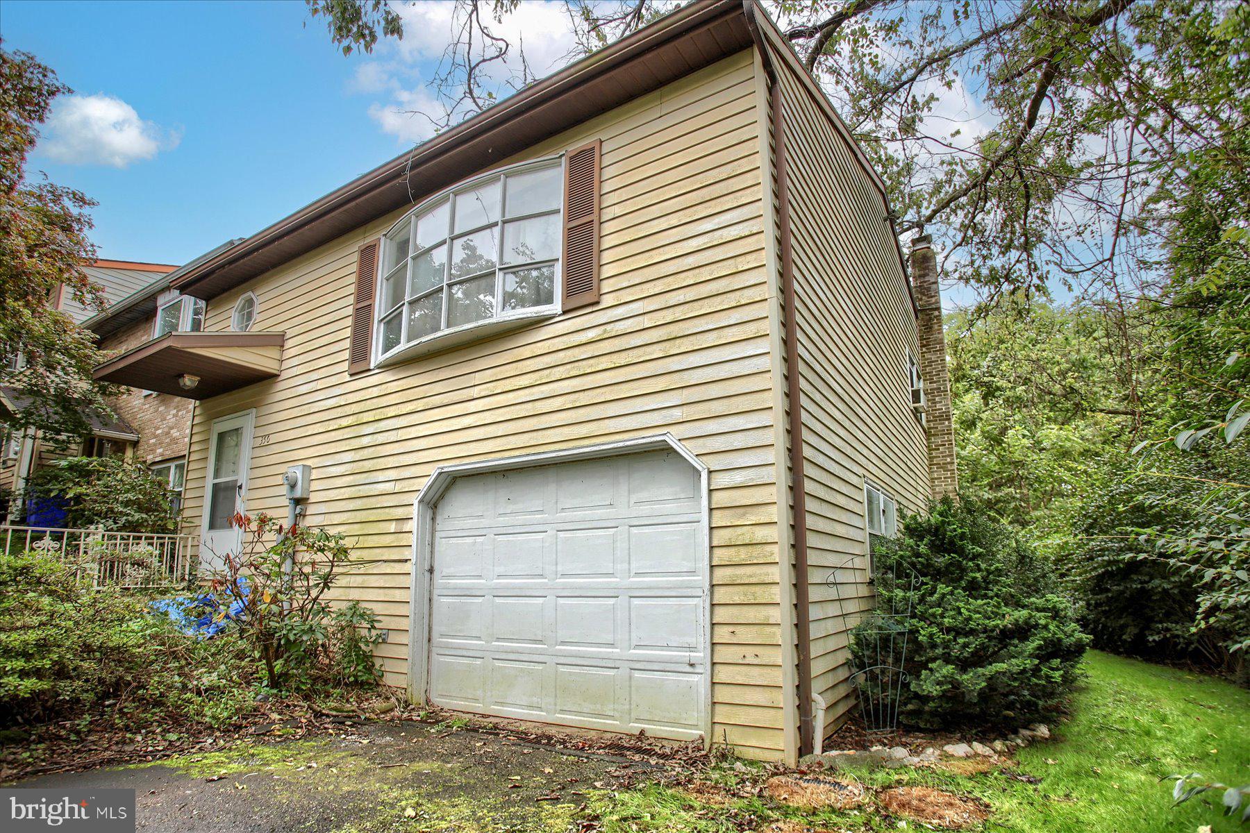 350 Juniper Dr