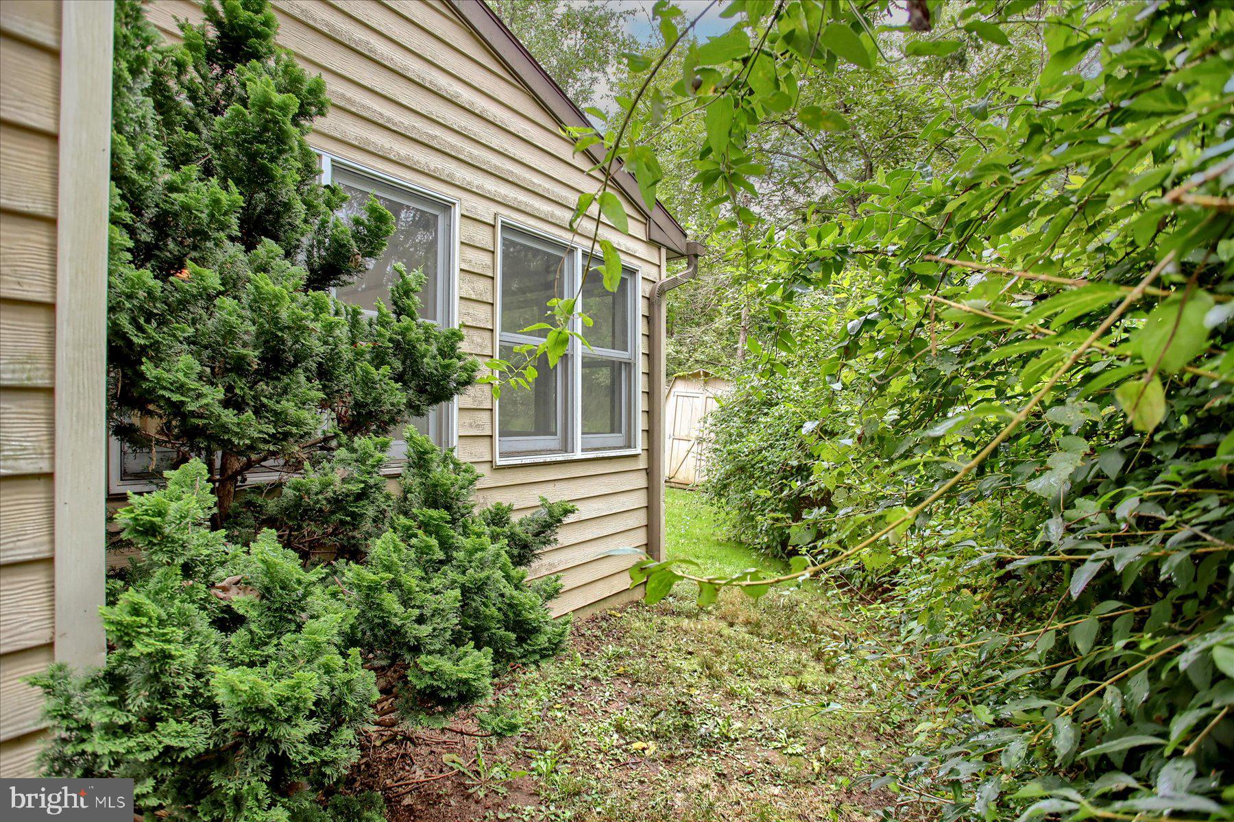 350 Juniper Dr