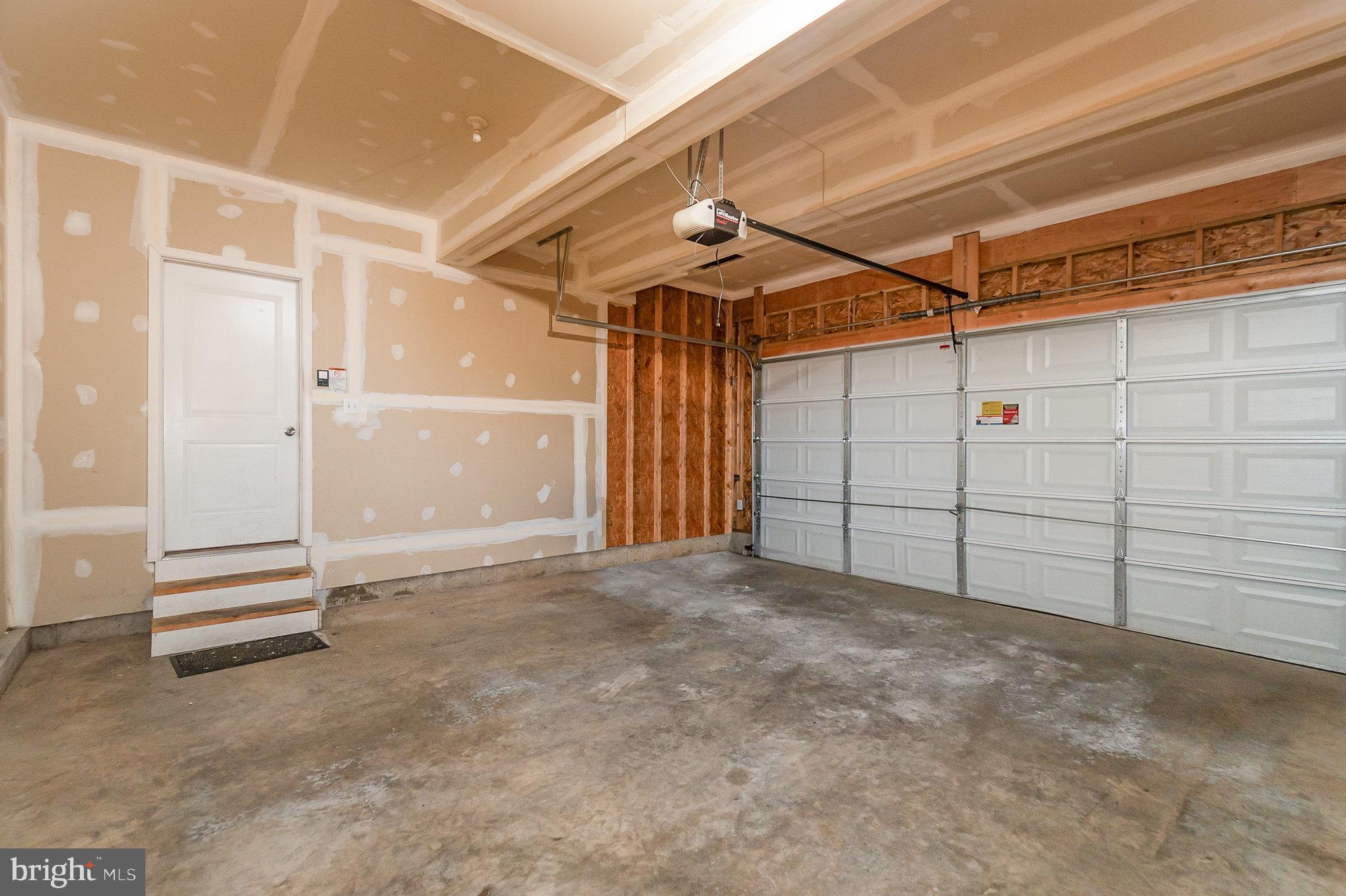 8541 Diamond Run Ct