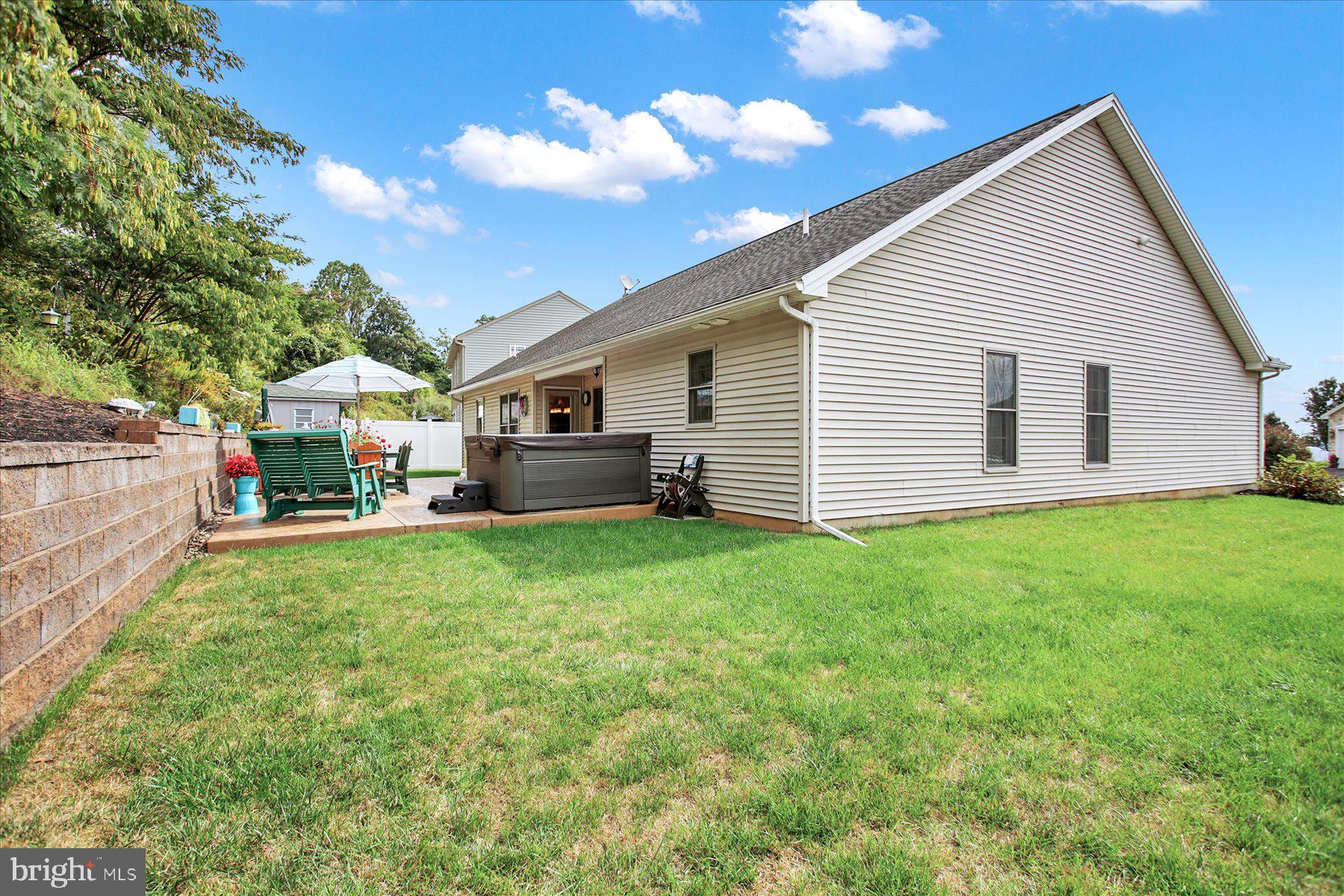 422 Chestnut Way