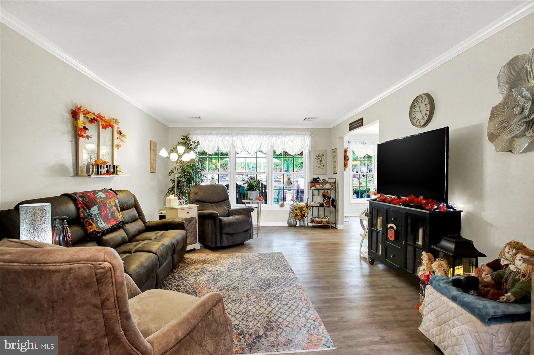422 Chestnut Way