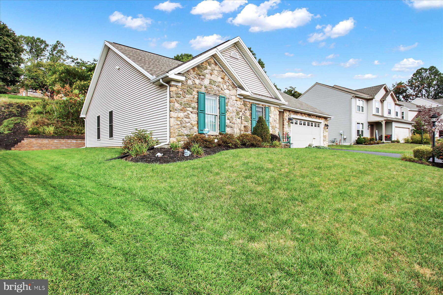 422 Chestnut Way