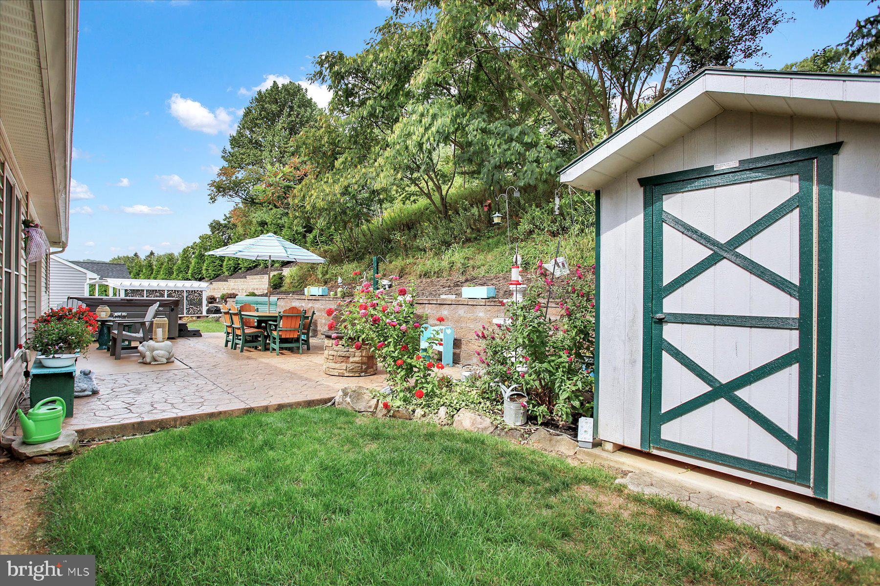 422 Chestnut Way