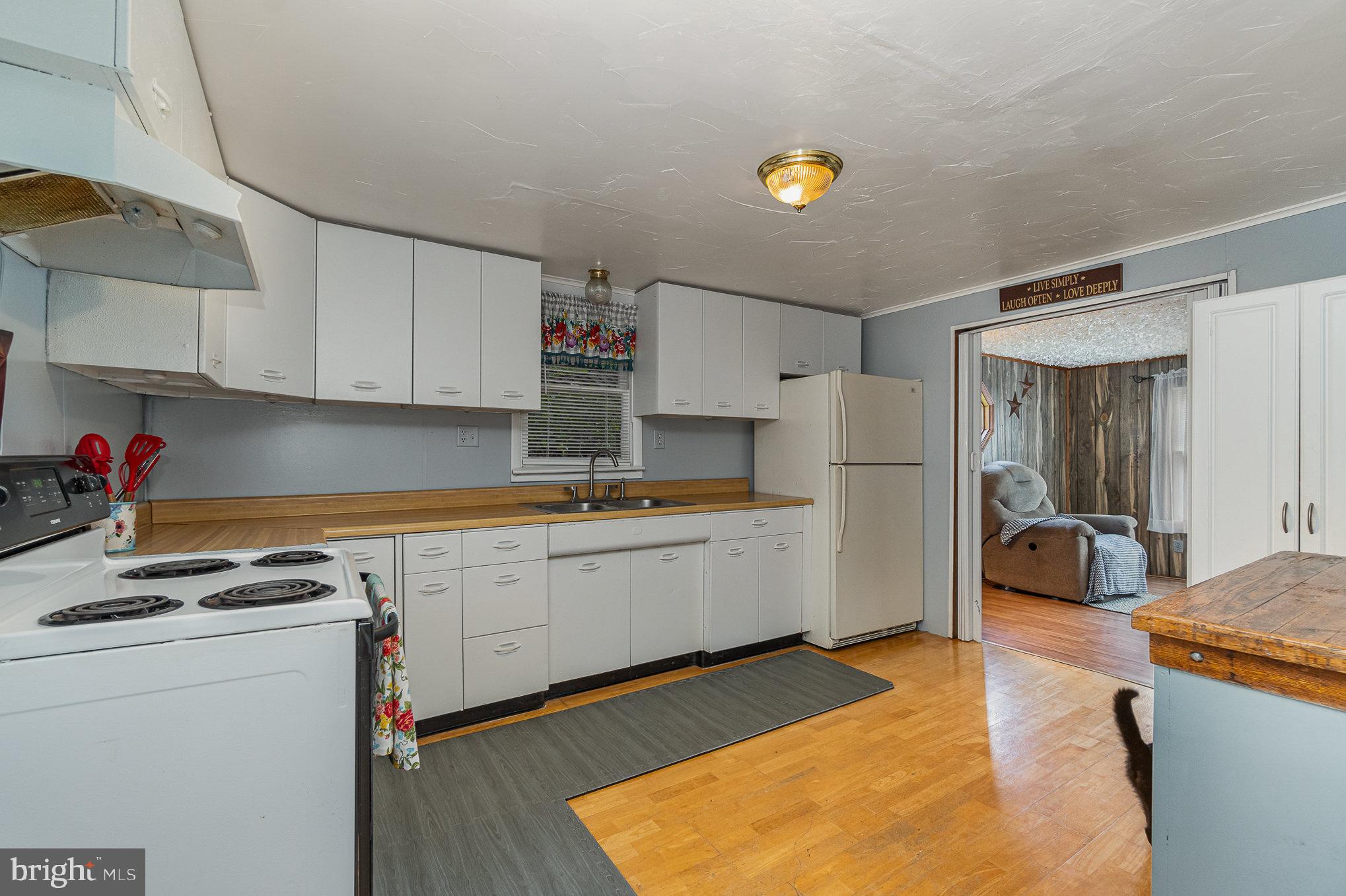 4831 Blue Hill Rd