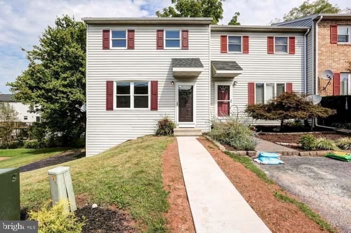 42 Persian Lilac Dr