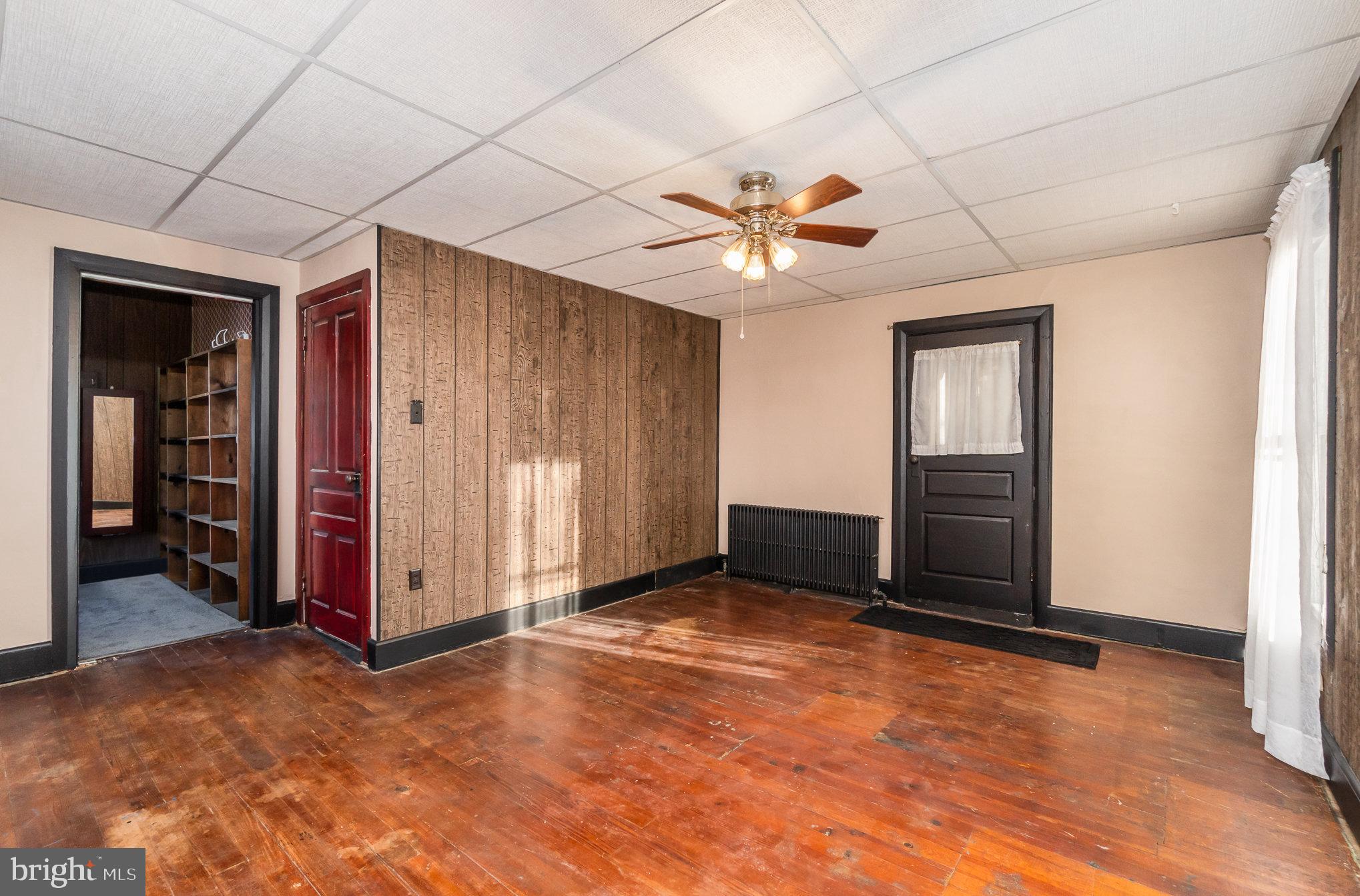 117 E Main St