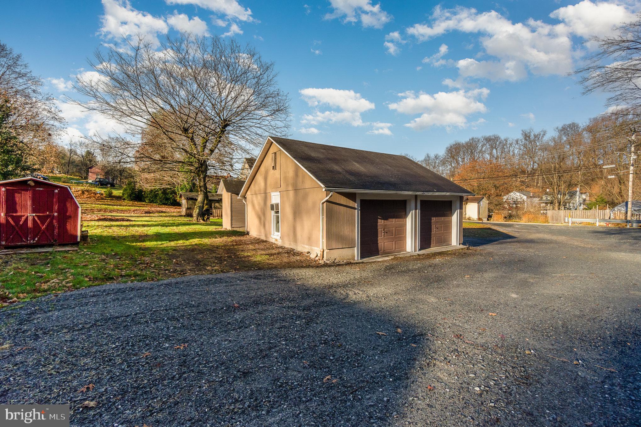 117 E Main St