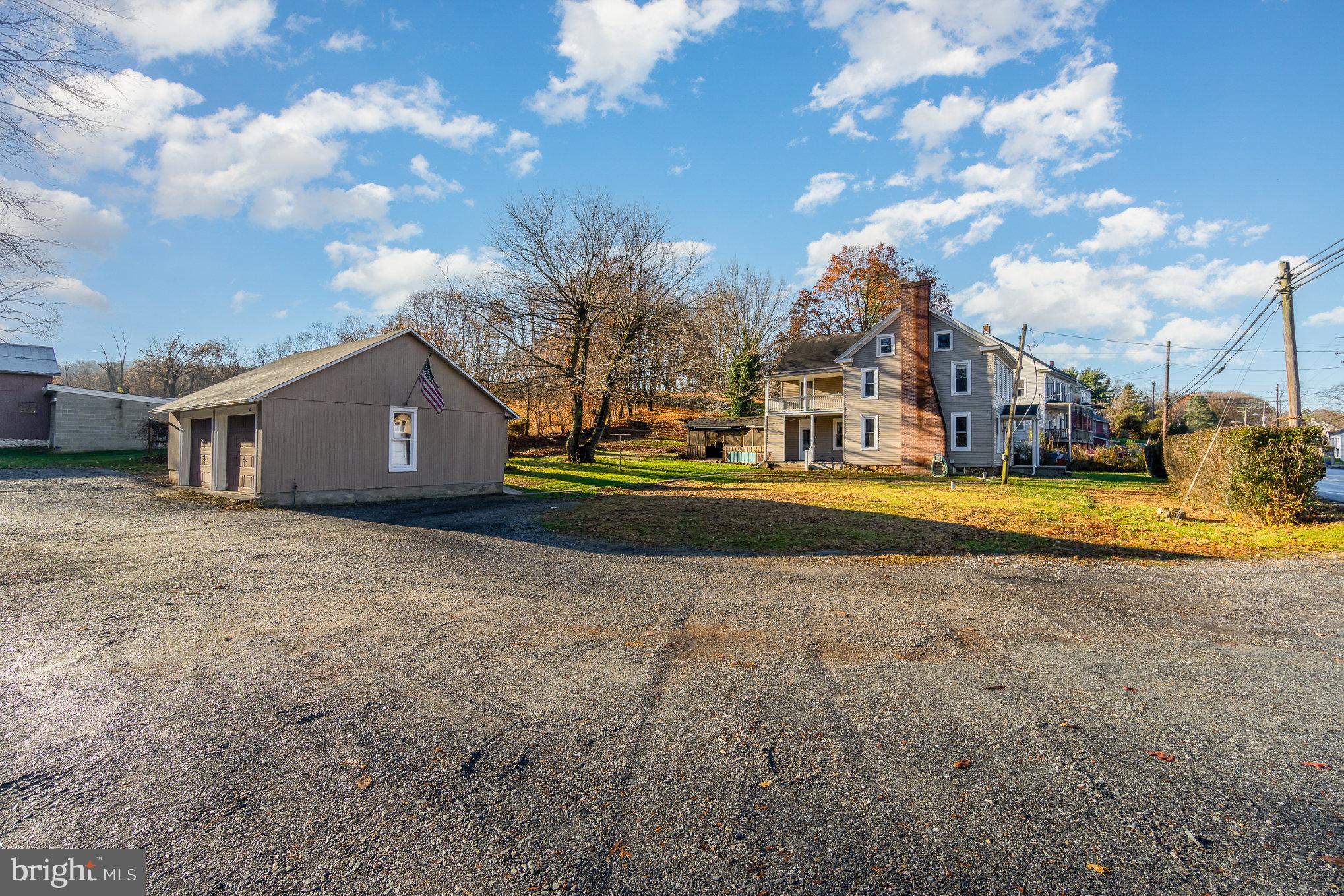 117 E Main St
