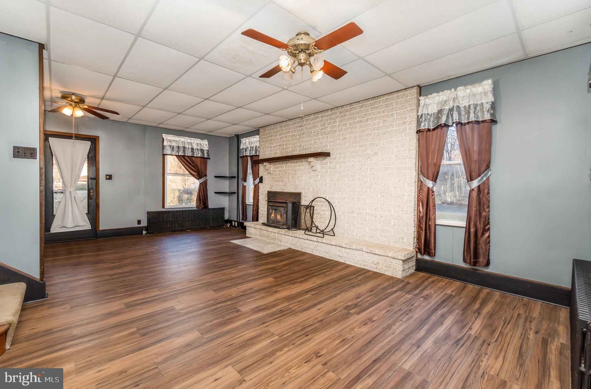 117 E Main St