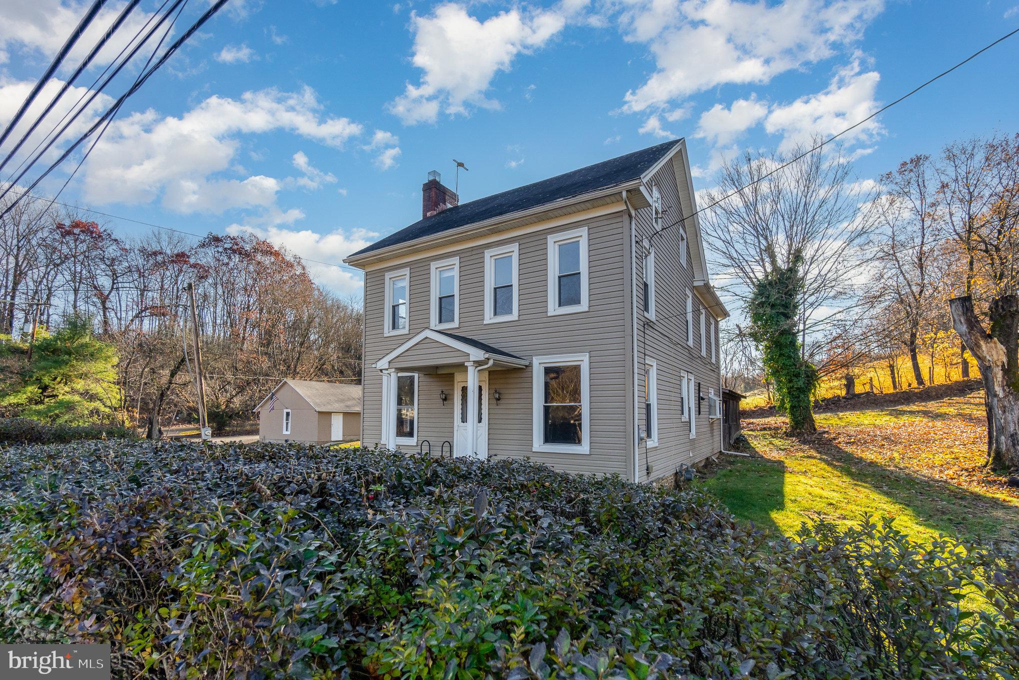 117 E Main St