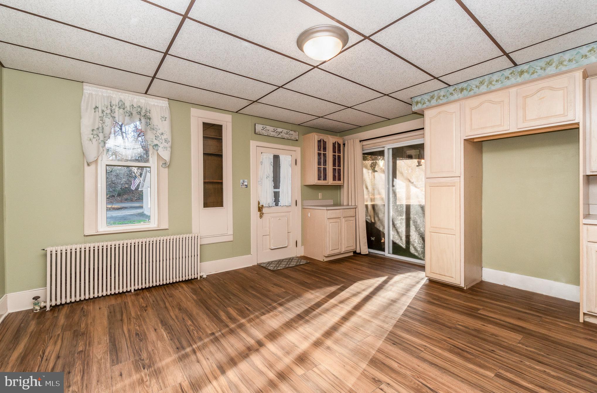 117 E Main St
