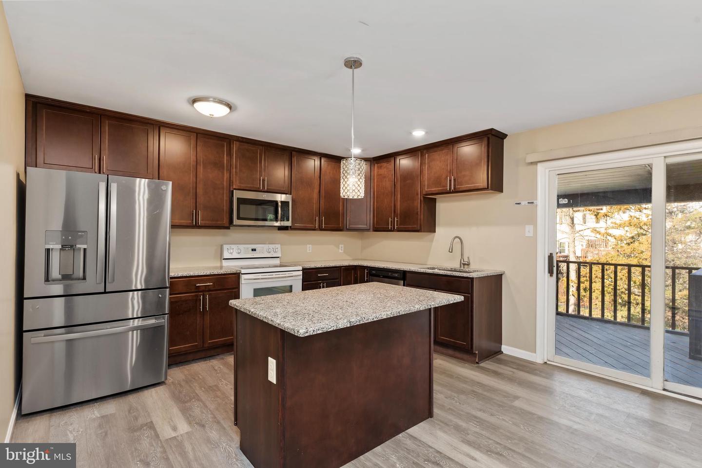 51 White Dogwood Dr