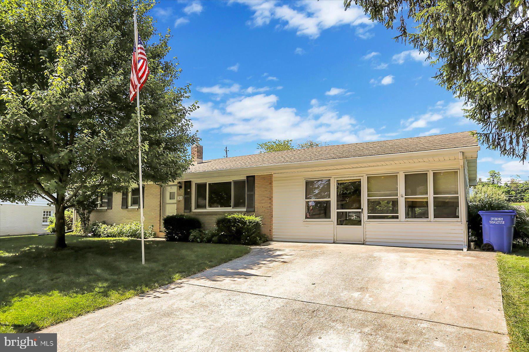 303 Sunset Dr