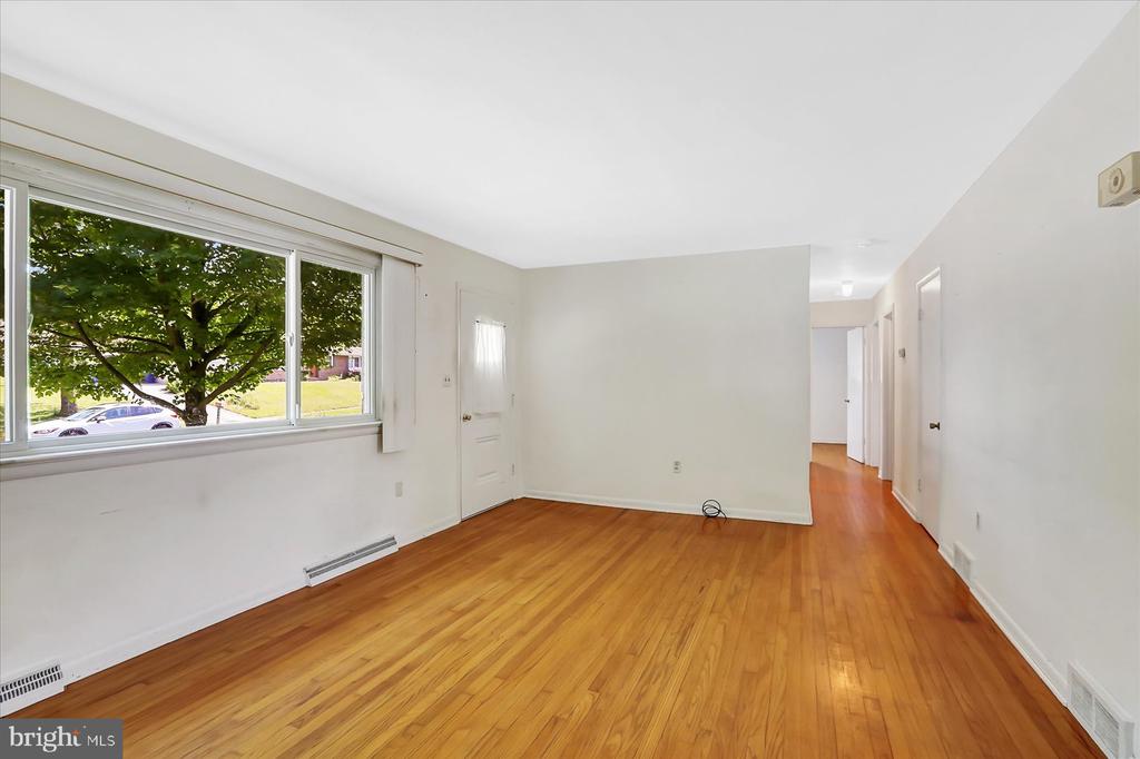 303 Sunset Dr