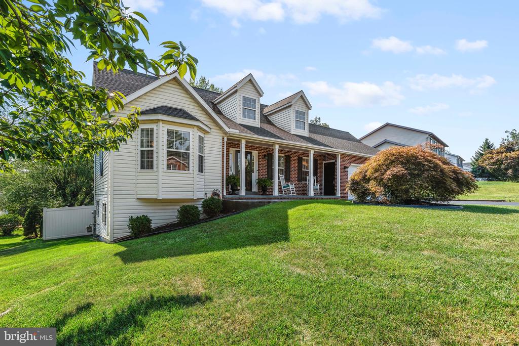 6 Violet Dr