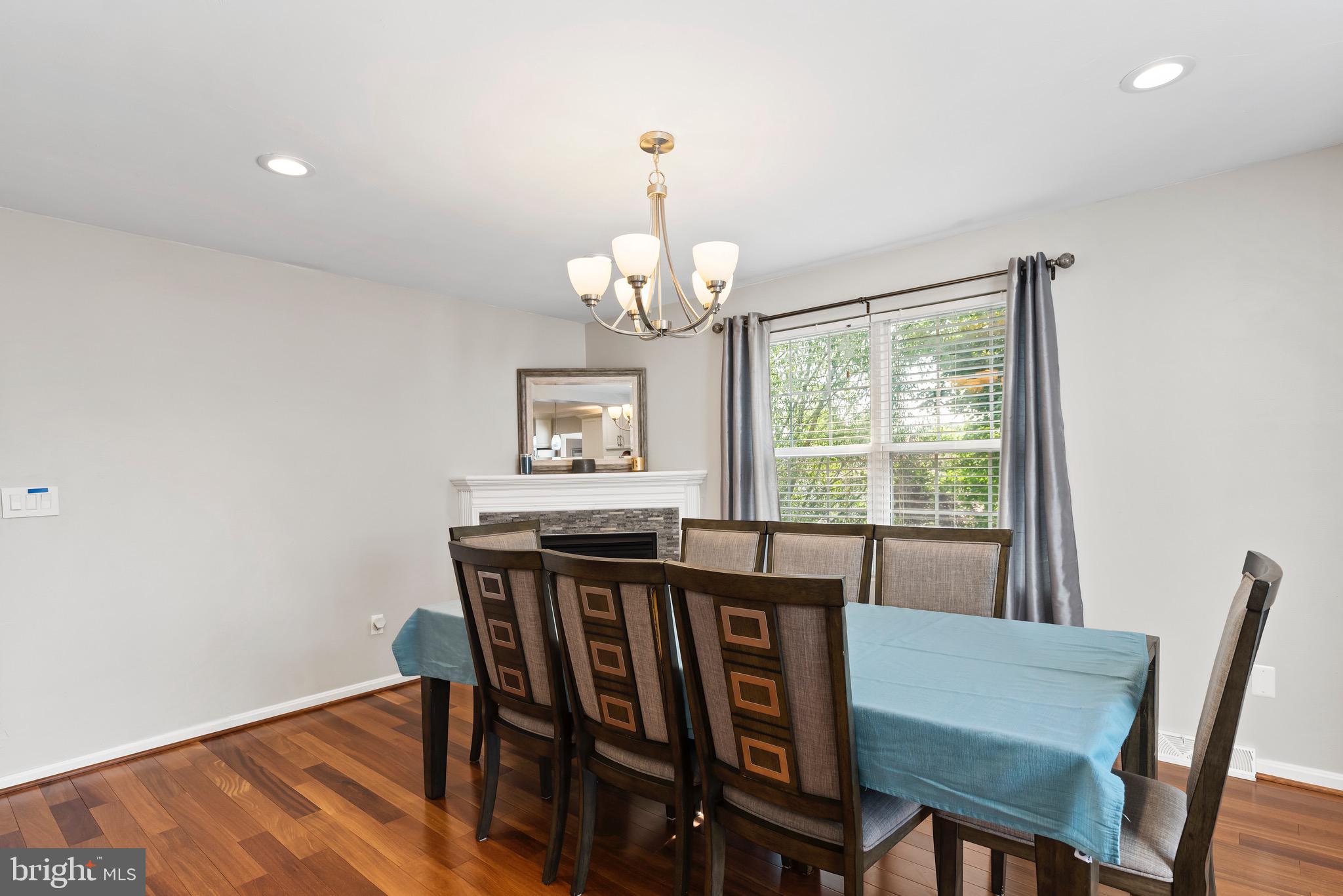 6 Violet Dr