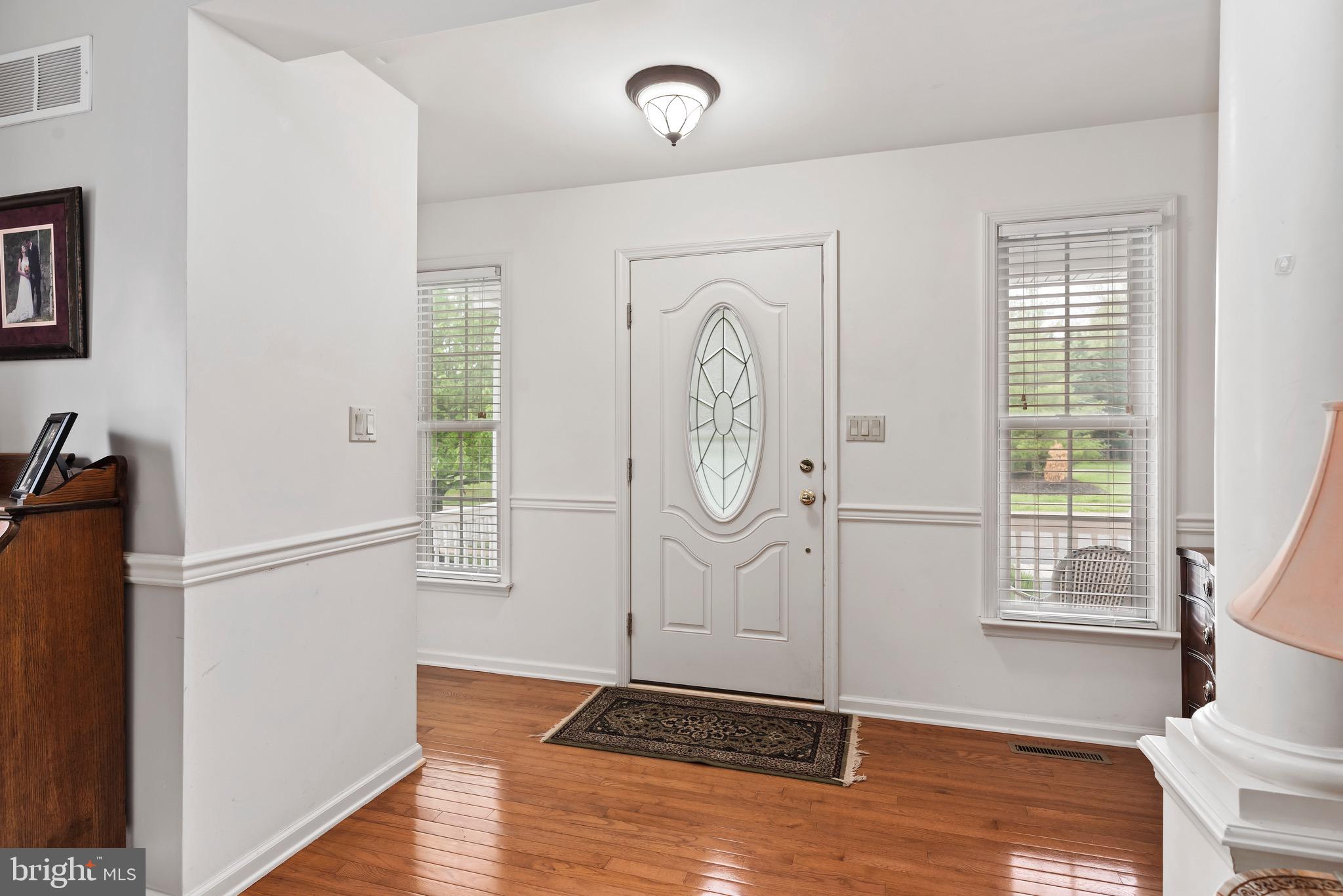 145 Lakeside Dr