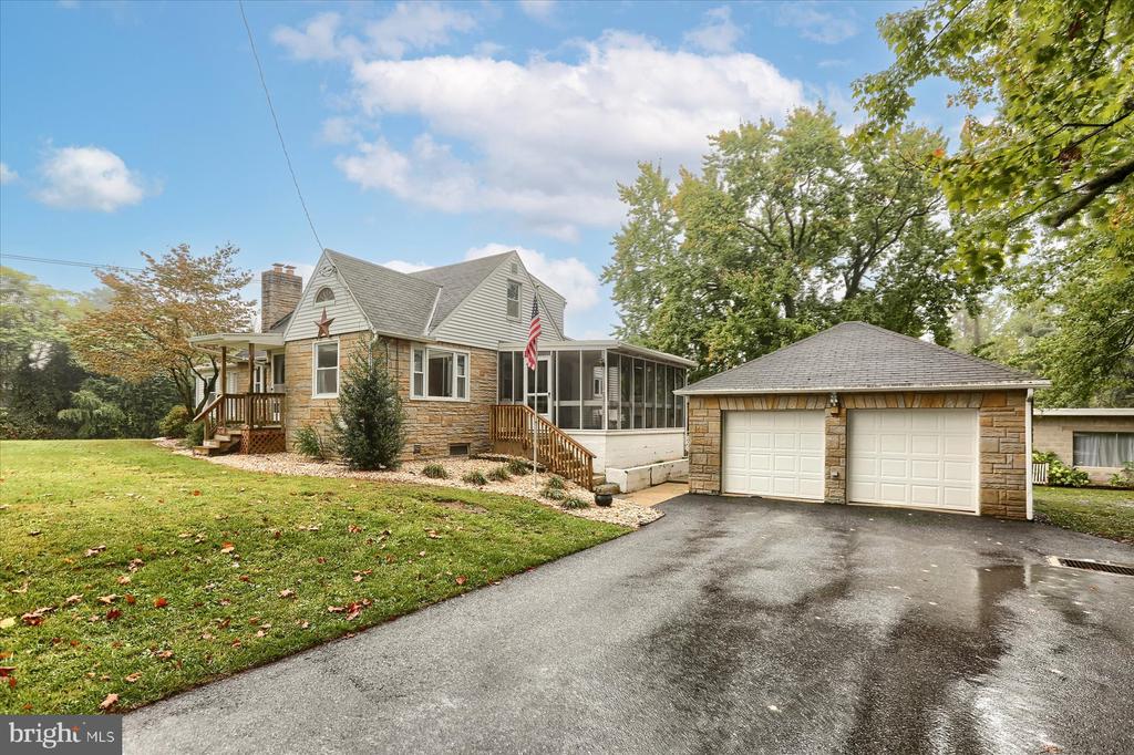 428 Valley Rd