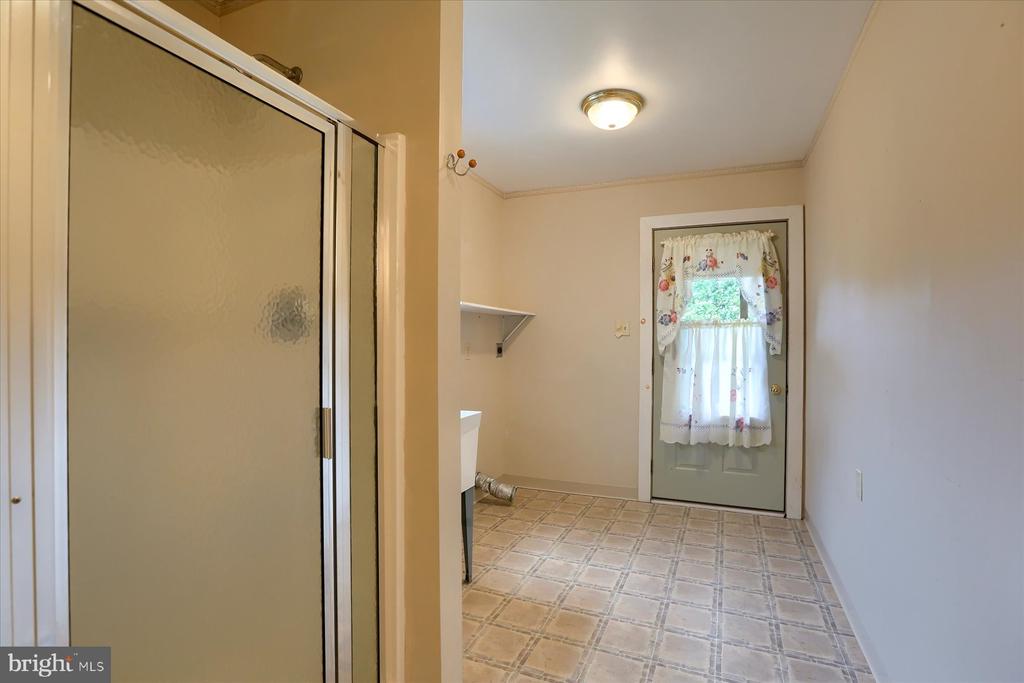 428 Valley Rd