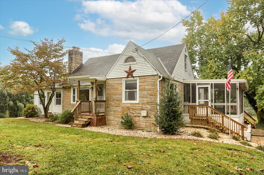 428 Valley Rd
