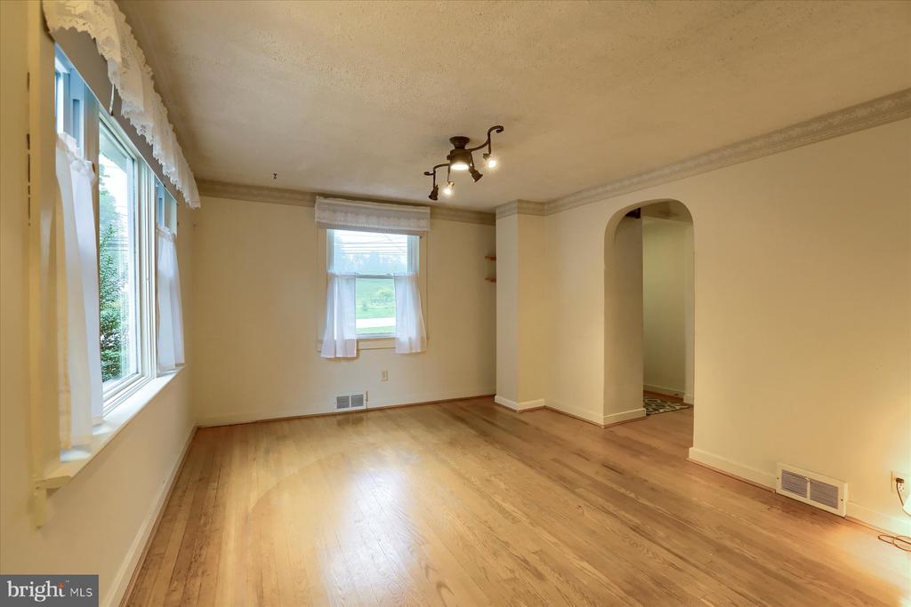 428 Valley Rd