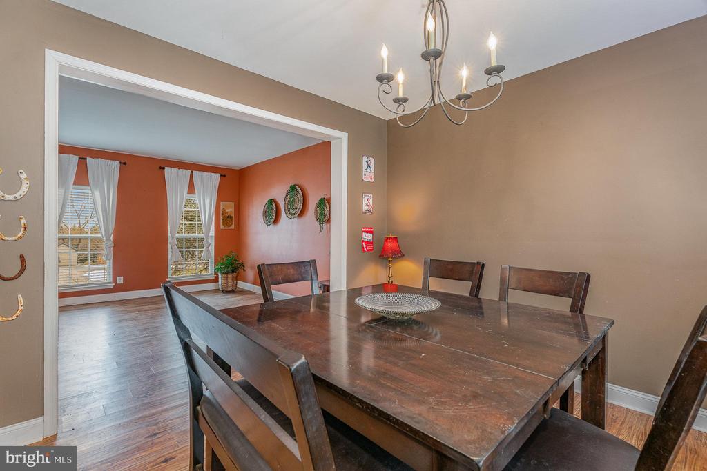 528 Windy Way