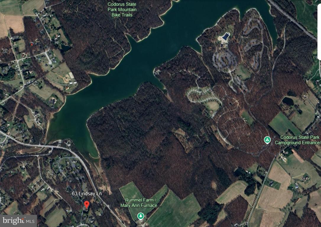 63 Lindsay Ln