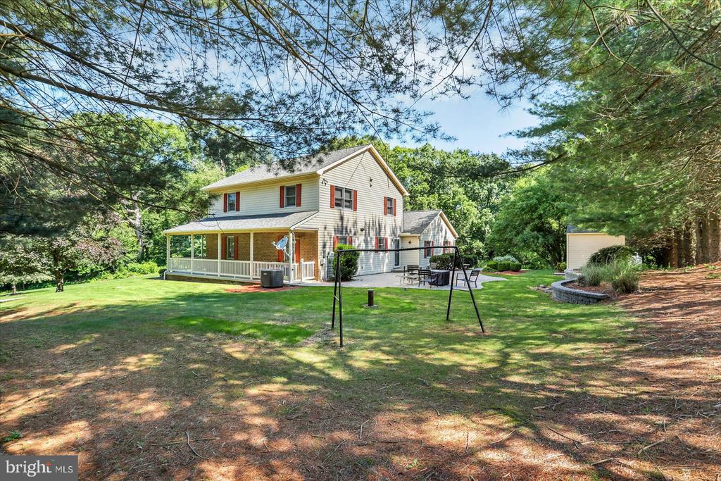 63 Lindsay Ln
