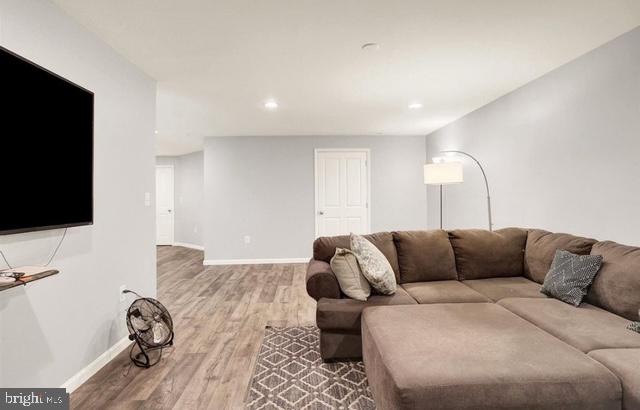 369 WEATHERSTONE DR
