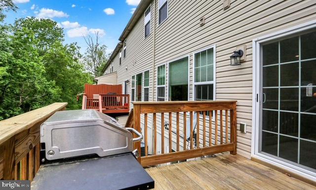 369 WEATHERSTONE DR