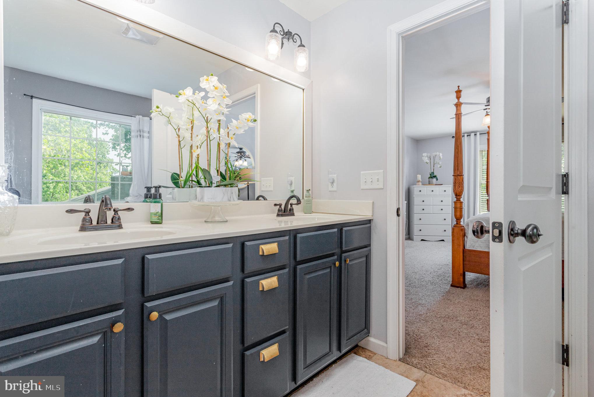 145 Pleasant View Ter