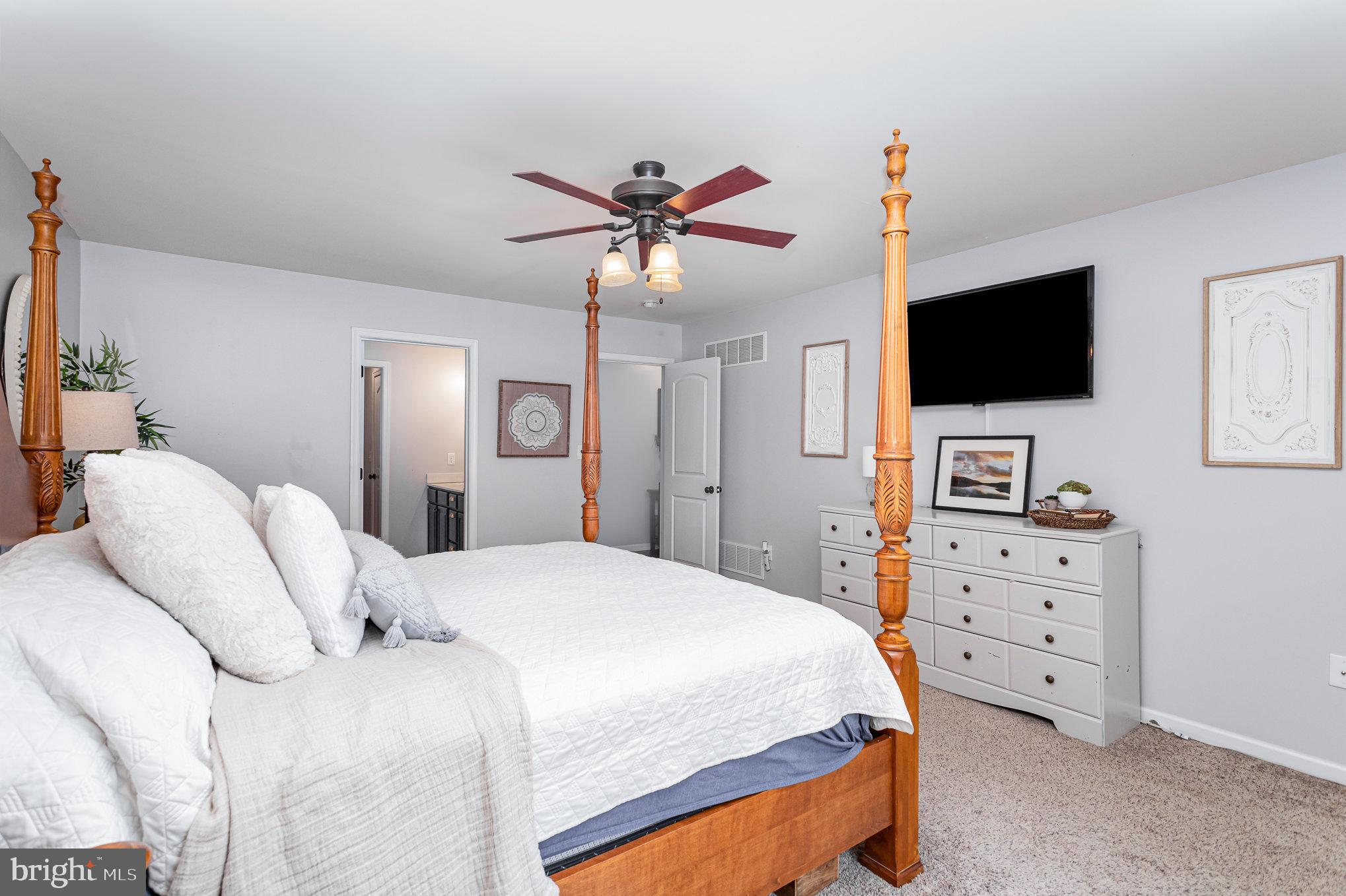 145 Pleasant View Ter