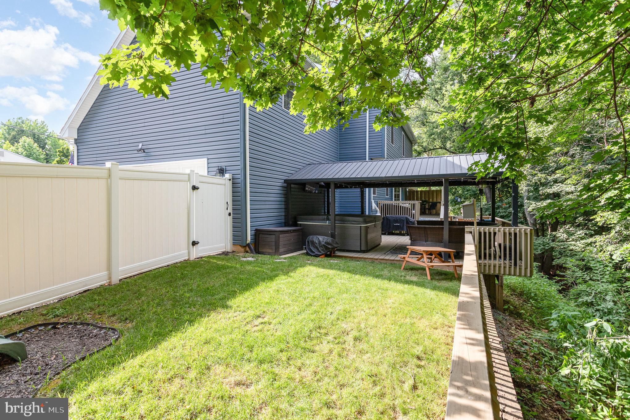 145 Pleasant View Ter