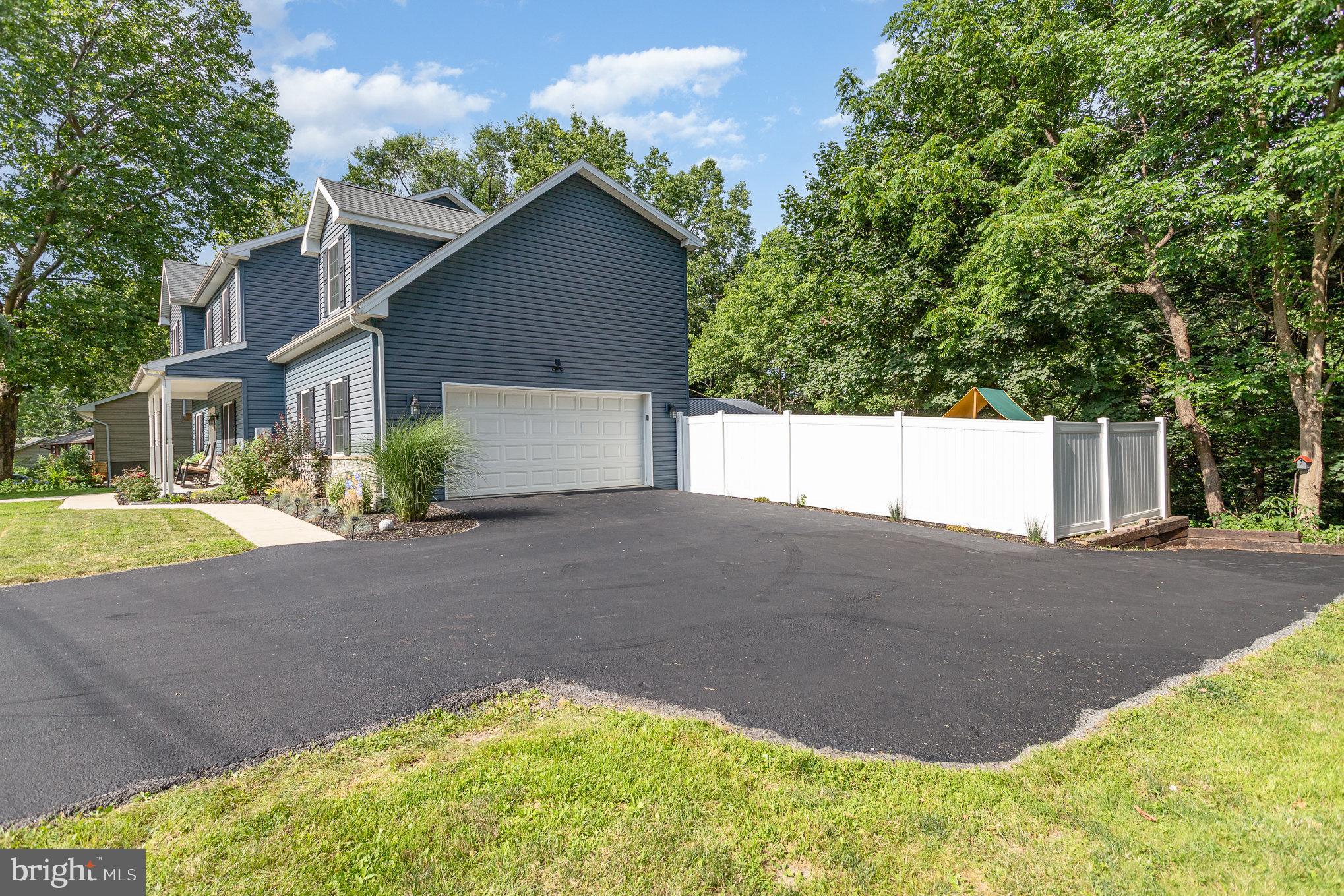 145 Pleasant View Ter