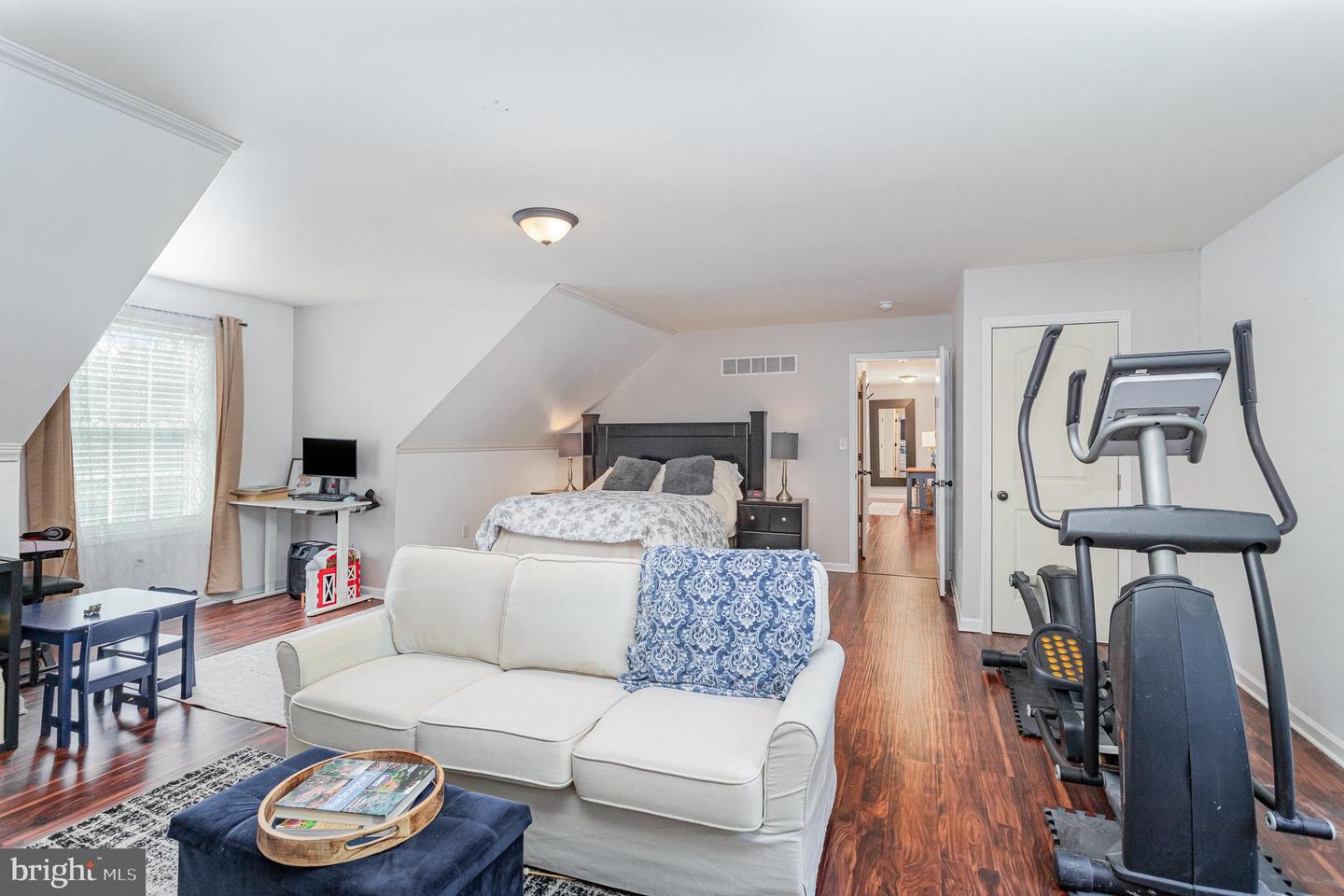 145 Pleasant View Ter